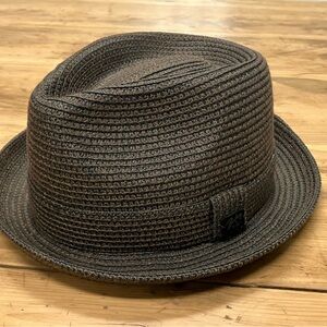 Men’s brown dress hat.